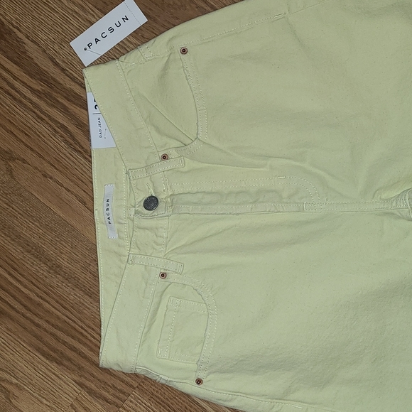 New PACSUN ,Distressed dad jeans sizes 24 and 25 with 29 inseam - Picture 2 of 8